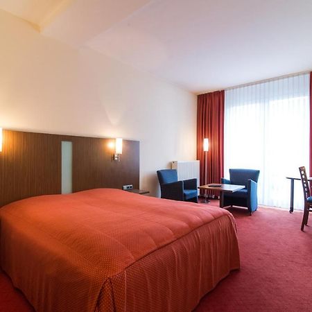 Hotel Klein Frankfurt Франкфурт-на-Майні Екстер'єр фото